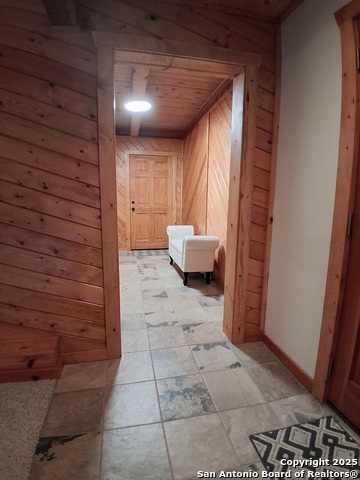 Listing photo id 24 for 700-700b Ledge Rock Road