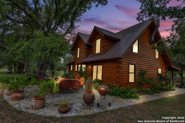 Listing photo id 27 for 700-700b Ledge Rock Road