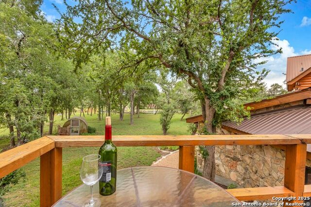 Listing photo id 29 for 700-700b Ledge Rock Road