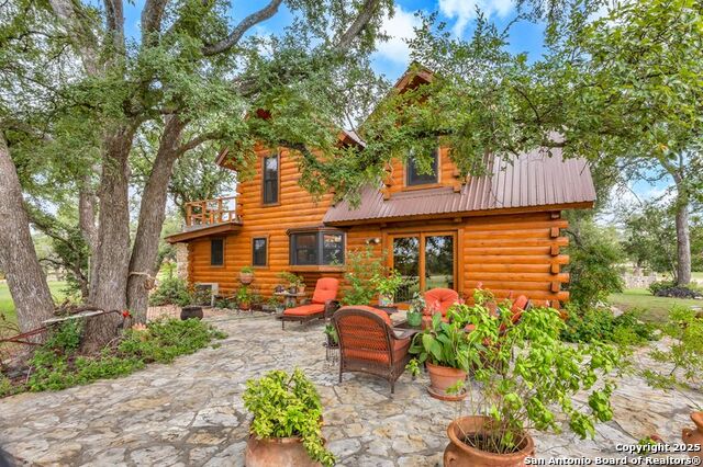 Listing photo id 32 for 700-700b Ledge Rock Road