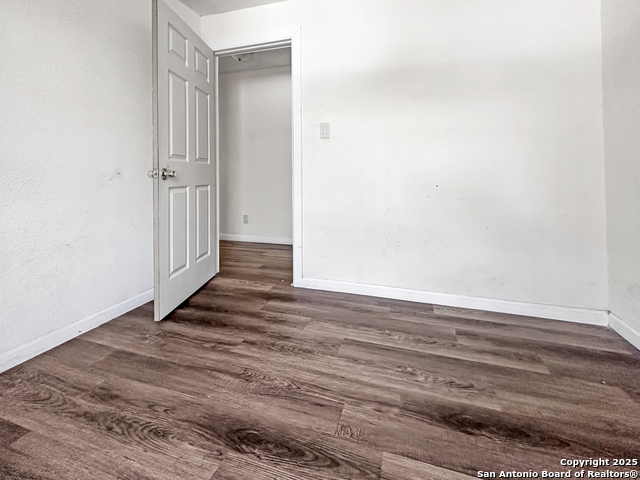 Image 14 of 24 For 2235 Houston E