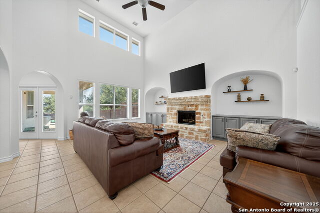 Image 14 of 63 For 2639 Amber View