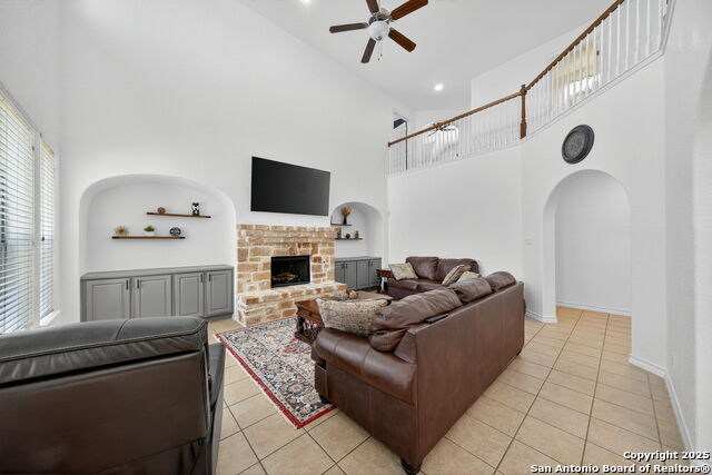 Image 15 of 63 For 2639 Amber View