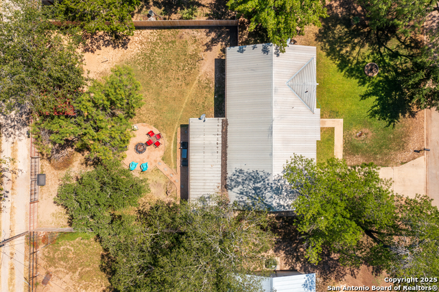 Image 14 of 14 For 112 E Knippa