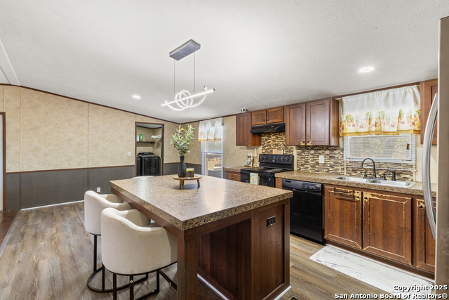 Image 14 of 29 For 4518 Waterline Rd