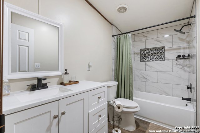 Image 21 of 29 For 4518 Waterline Rd