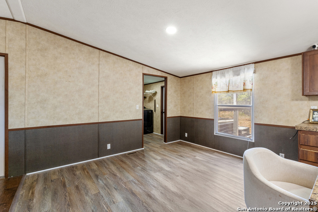 Image 23 of 29 For 4518 Waterline Rd