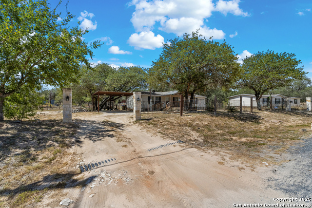 Image 5 of 29 For 4518 Waterline Rd