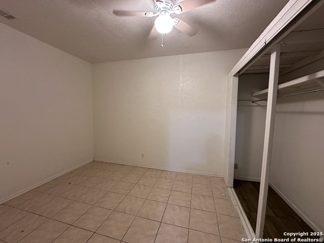 Image 11 of 39 For 6628 Crestway