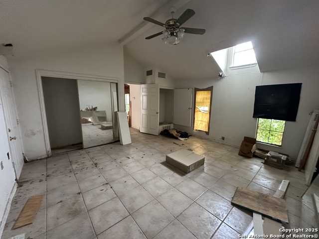 Image 19 of 39 For 6628 Crestway