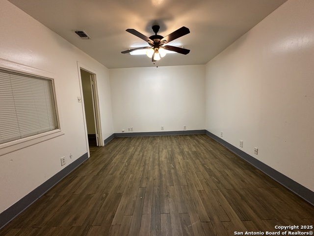 Image 29 of 39 For 6628 Crestway