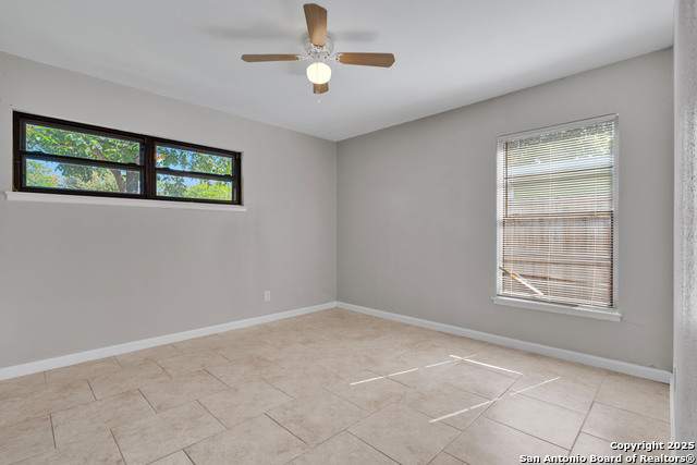 Image 10 of 12 For 310 Hutchins E 101