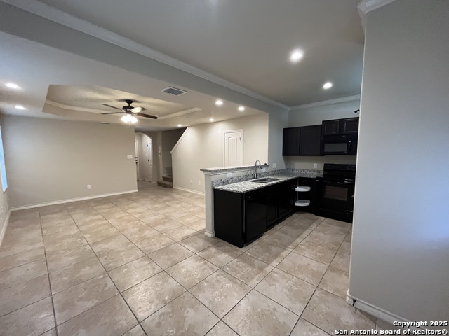 Image 6 of 26 For 6854 Lakeview Dr.  102