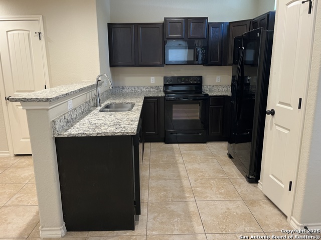 Image 8 of 26 For 6854 Lakeview Dr.  102