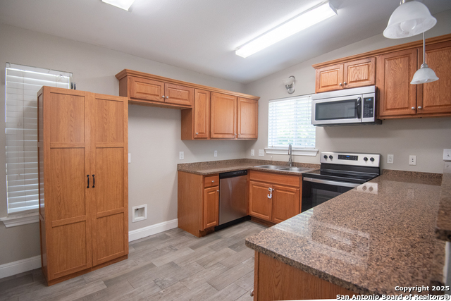 Image 17 of 33 For 227 Jemison St