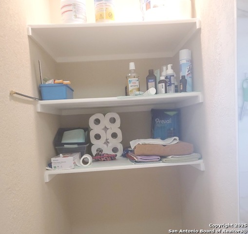Image 14 of 16 For 2206 Marbach Woods