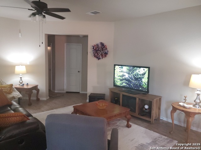 Image 3 of 16 For 2206 Marbach Woods