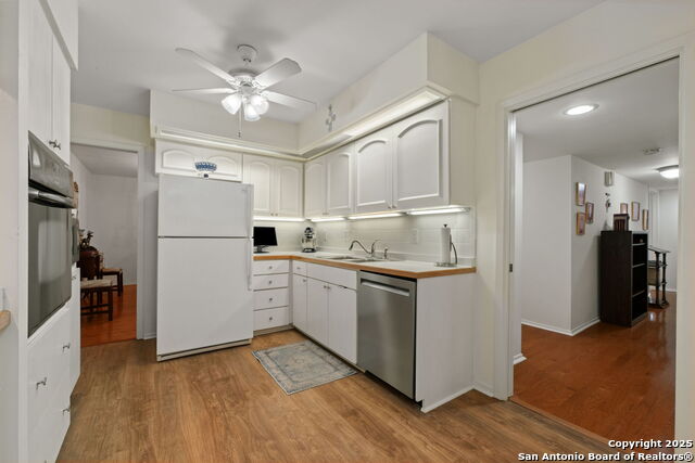 Image 7 of 19 For 8033 New Braunfels N 300e