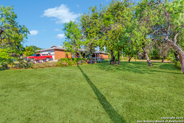 Listing photo id 1 for 249 Bobbies Ln