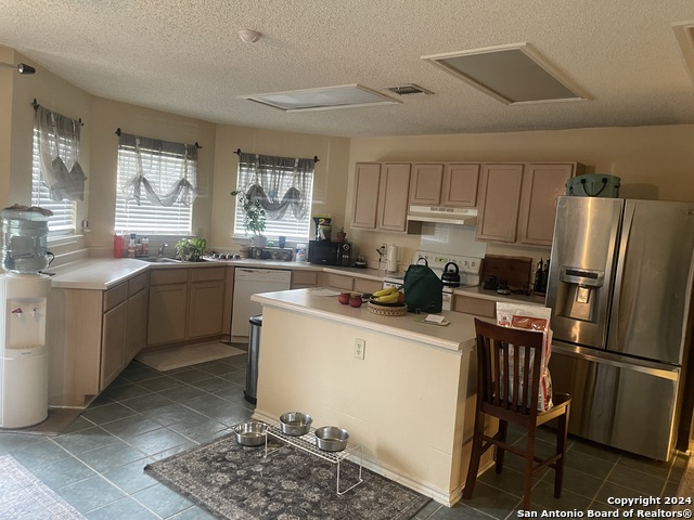 Image 4 of 5 For 8746 Park Olympia