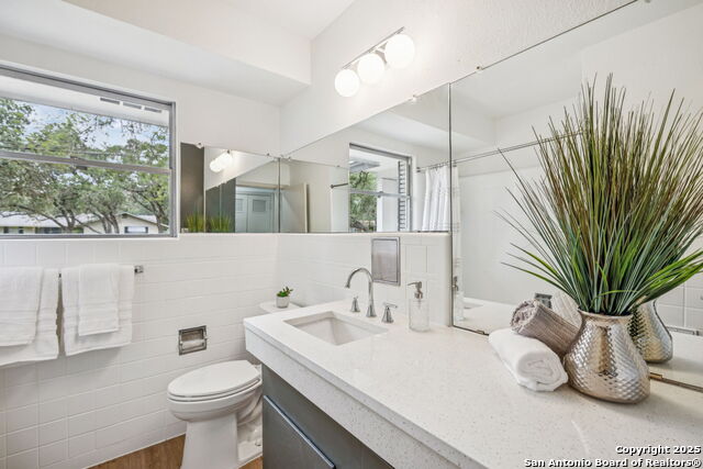 Listing photo id 9 for 320 El Portal