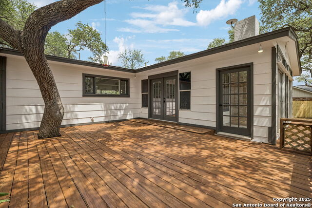 Listing photo id 27 for 320 El Portal