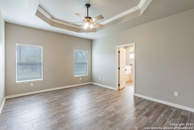 Listing photo id 9 for 423 Stars And Stripes