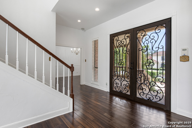 Image 11 of 45 For 7 Vineyard Dr