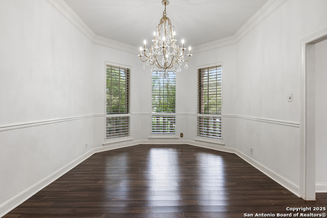 Image 13 of 45 For 7 Vineyard Dr