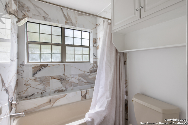 Image 36 of 45 For 7 Vineyard Dr