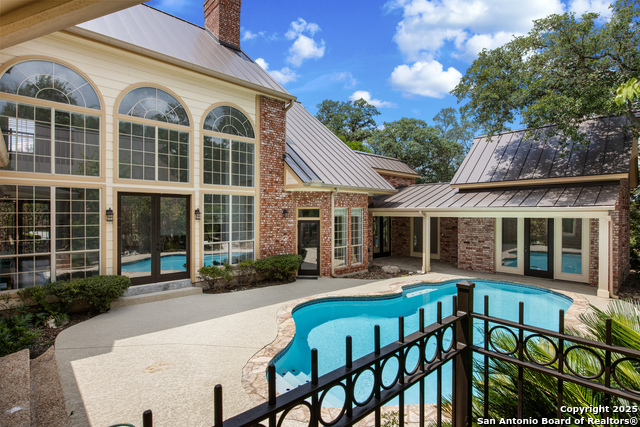 Image 40 of 45 For 7 Vineyard Dr