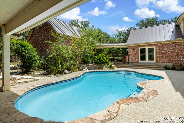 Image 41 of 45 For 7 Vineyard Dr