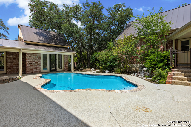 Image 42 of 45 For 7 Vineyard Dr