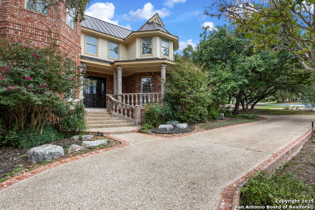 Image 9 of 45 For 7 Vineyard Dr