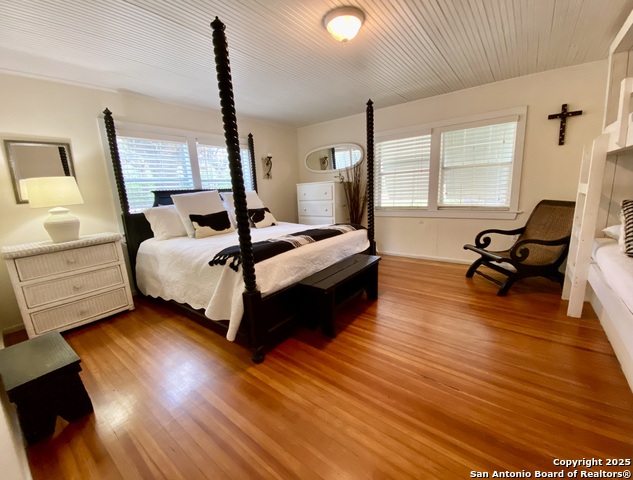 Listing photo id 20 for 512 County Rd 348  Aka River