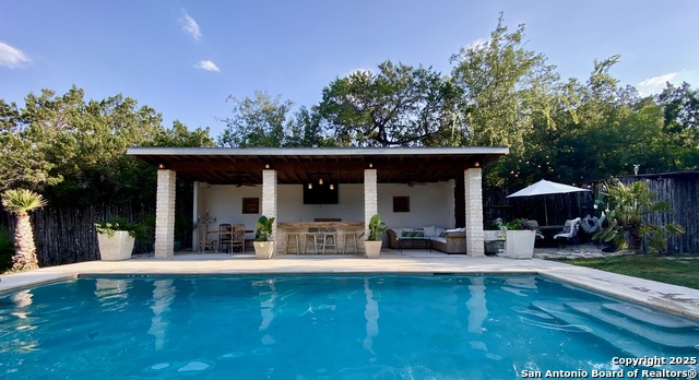 Listing photo id 1 for 512 County Rd 348  Aka River