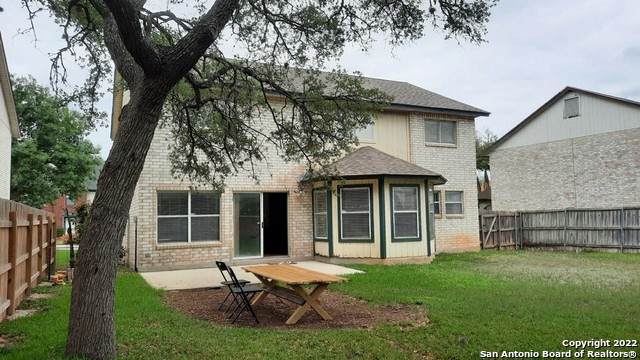 Listing photo id 24 for 14034 Emerald Creek