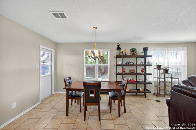 Listing photo id 8 for 11127 Creek Eagle