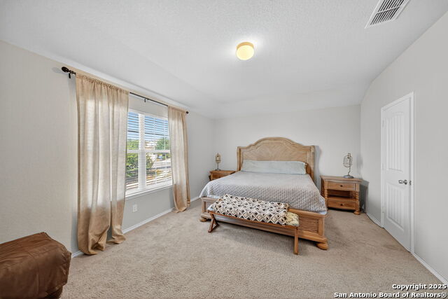 Listing photo id 12 for 11127 Creek Eagle