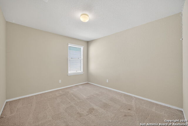 Listing photo id 16 for 11127 Creek Eagle