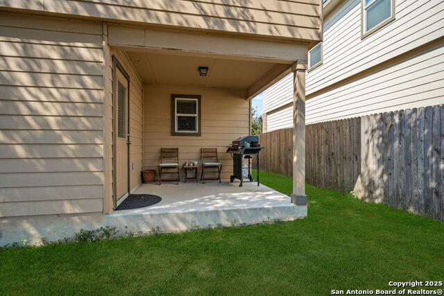 Listing photo id 19 for 11127 Creek Eagle