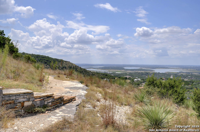 Image 3 of 13 For 1081 Eagle Point