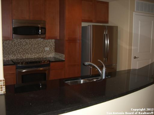 Image 11 of 25 For 215 Center 1506