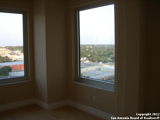 Image 16 of 25 For 215 Center 1506