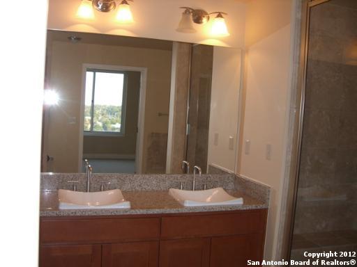 Image 18 of 25 For 215 Center 1506