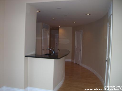 Image 9 of 25 For 215 Center 1506