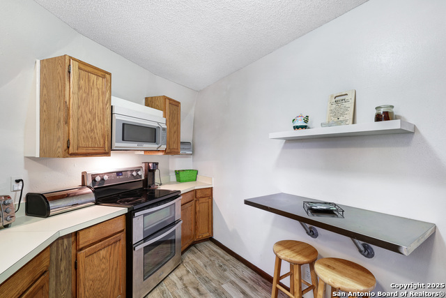 Image 15 of 32 For 1202 Flagstone Drive