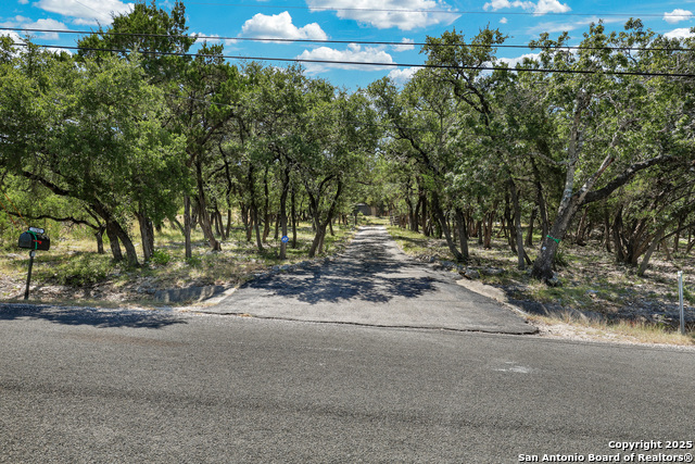 Image 2 of 32 For 1202 Flagstone Drive