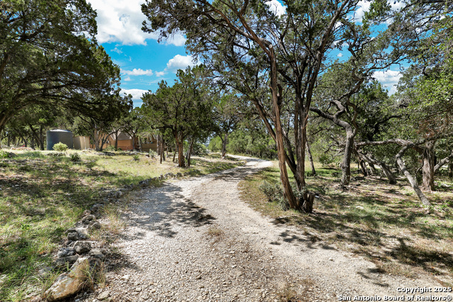 Image 5 of 32 For 1202 Flagstone Drive