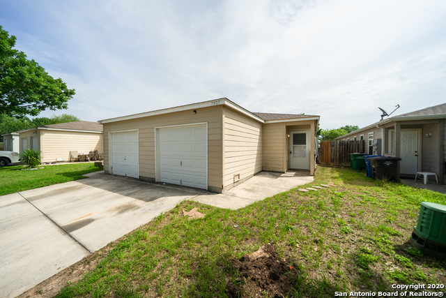 Image 2 of 19 For 7907 Mg Rd  
